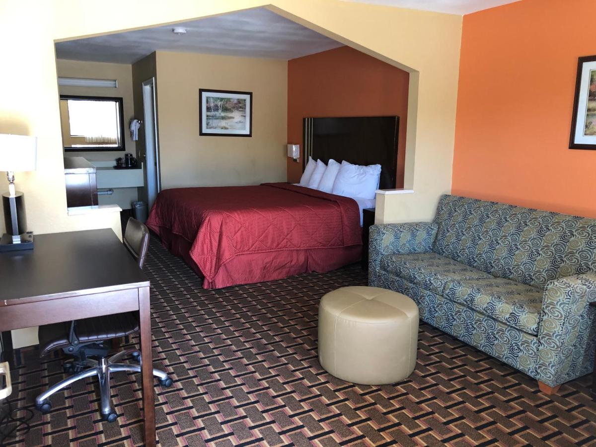 La Grange Executive Inn And Suites Εξωτερικό φωτογραφία